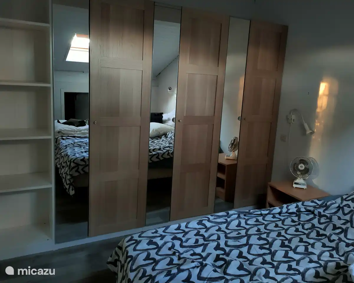 Schrankwand im Schlafzimmer