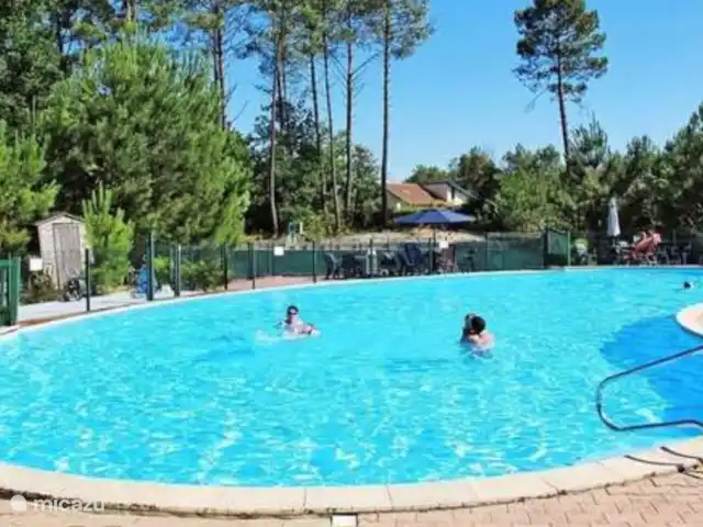 Wandelen, Frankrijk, Landes, Saint-Julien-en-Born, bungalow Village Océlandes  Lekker zwembad voor na het strandTennisbaan