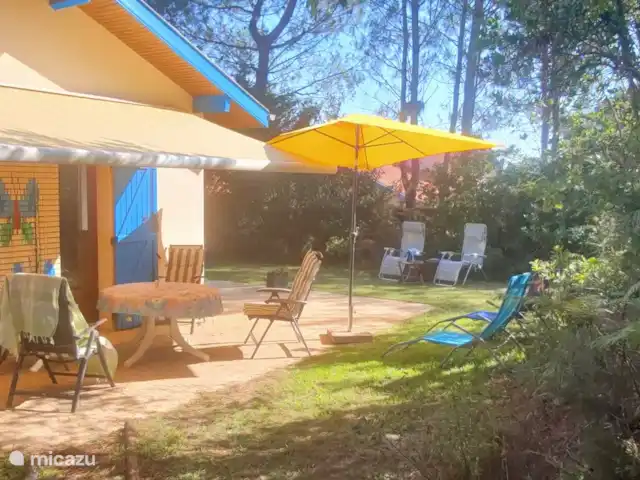 Wandelen, Frankrijk, Landes, Saint-Julien-en-Born, bungalow Village Océlandes  Ingang tuin