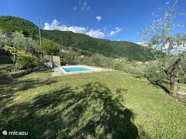 Maison Charlotte | Italie, Toscane, Lucca - gîte / cottage La belle piscine avec une vue panoramique.