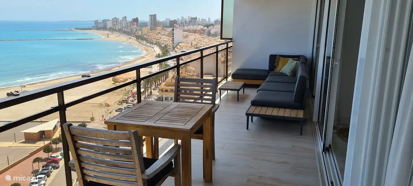 appartement in Alicante, Spanien – La Isleta Strandwohnung mit Meerblick