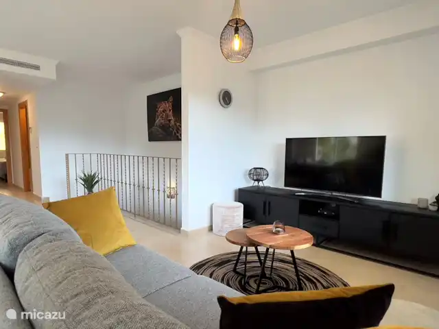Casa Jalisco | Espagne, Costa Blanca, Jalón - maison mitoyenne Coin salon avec grande télévision connectée