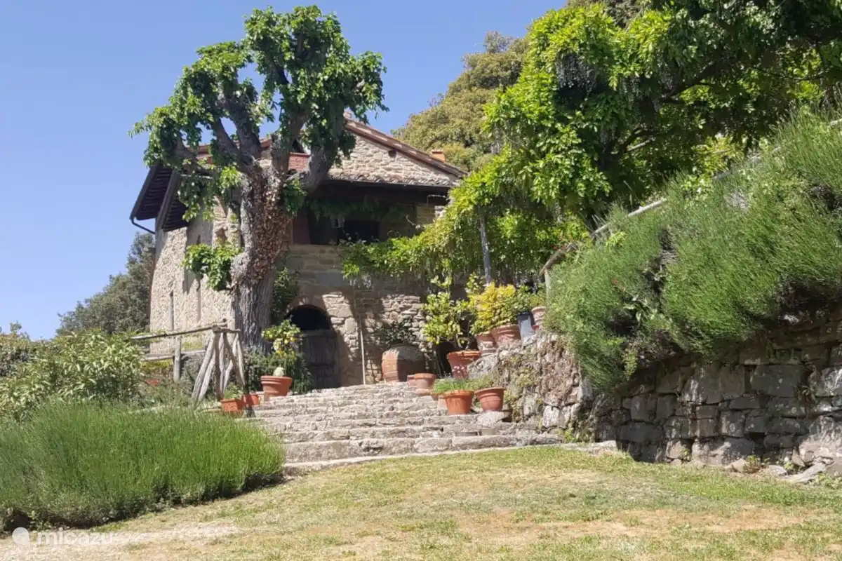 L’escalier principal.