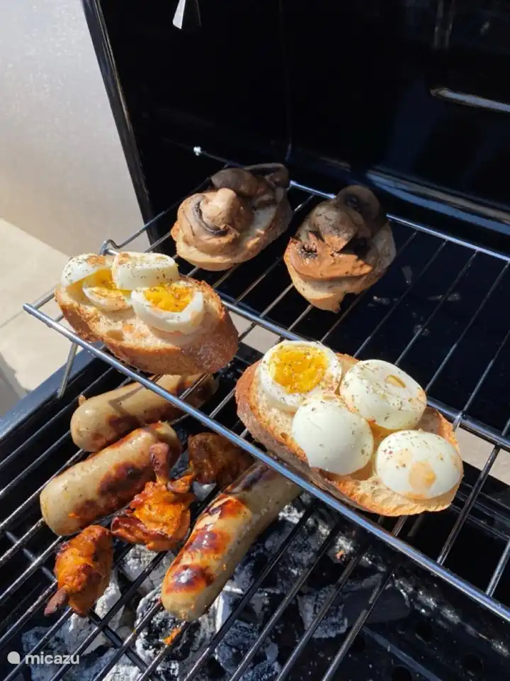 No lo olvides: limpia bien las rejillas, ¡también caben en el lavavajillas!