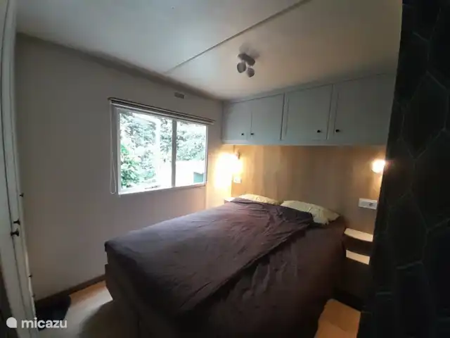 Buitenhuis le mobil-home n° 70 | Pays-Bas, Overijssel, Raalte - mobil-home Chambre avec sommier tapissier 2 personnes