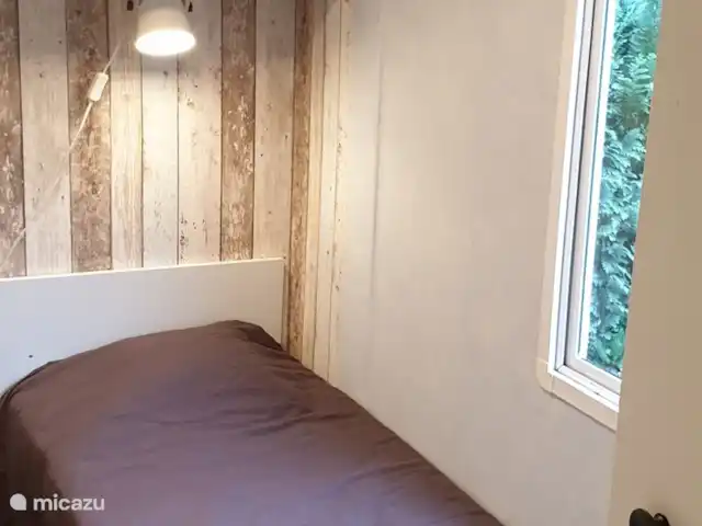 Buitenhuis le mobil-home n° 70 | Pays-Bas, Overijssel, Raalte - mobil-home Chambre enfants avec 2 lits séparés et placard de rangement
