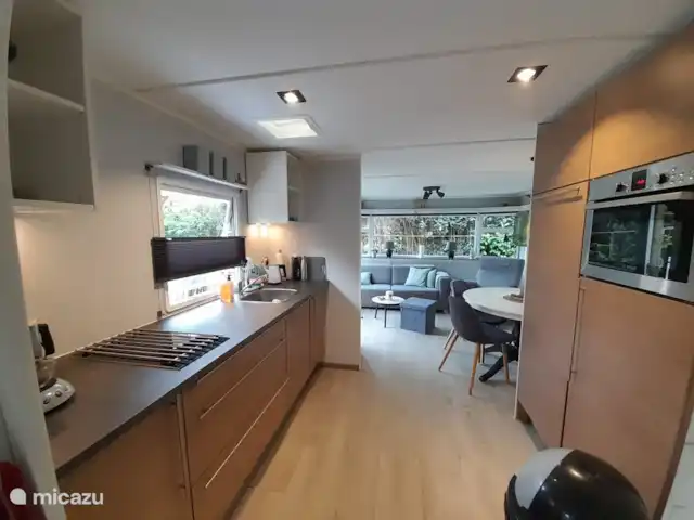 Buitenhuis le mobil-home n° 70 | Pays-Bas, Overijssel, Raalte - mobil-home Cuisine spacieuse donnant sur le salon