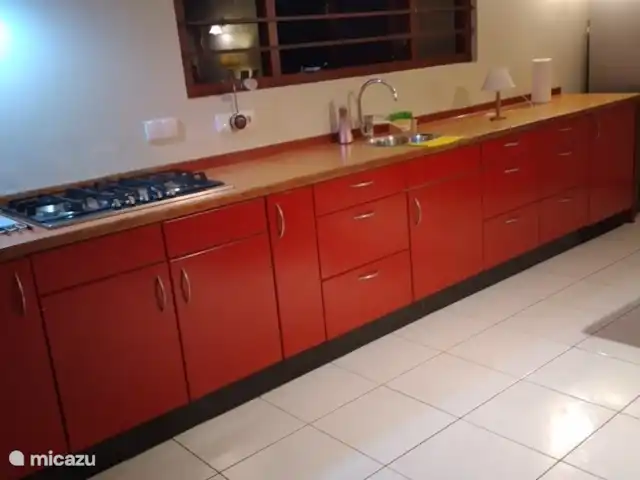 Location de Vacances Curaçao, Curaçao-Centre, Bottelier, maison de vacances - Sorsaka W-11 Cuisine en direct