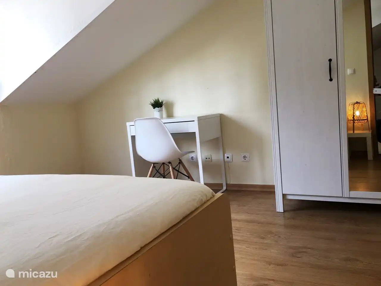 A nice room with 2 separate beds