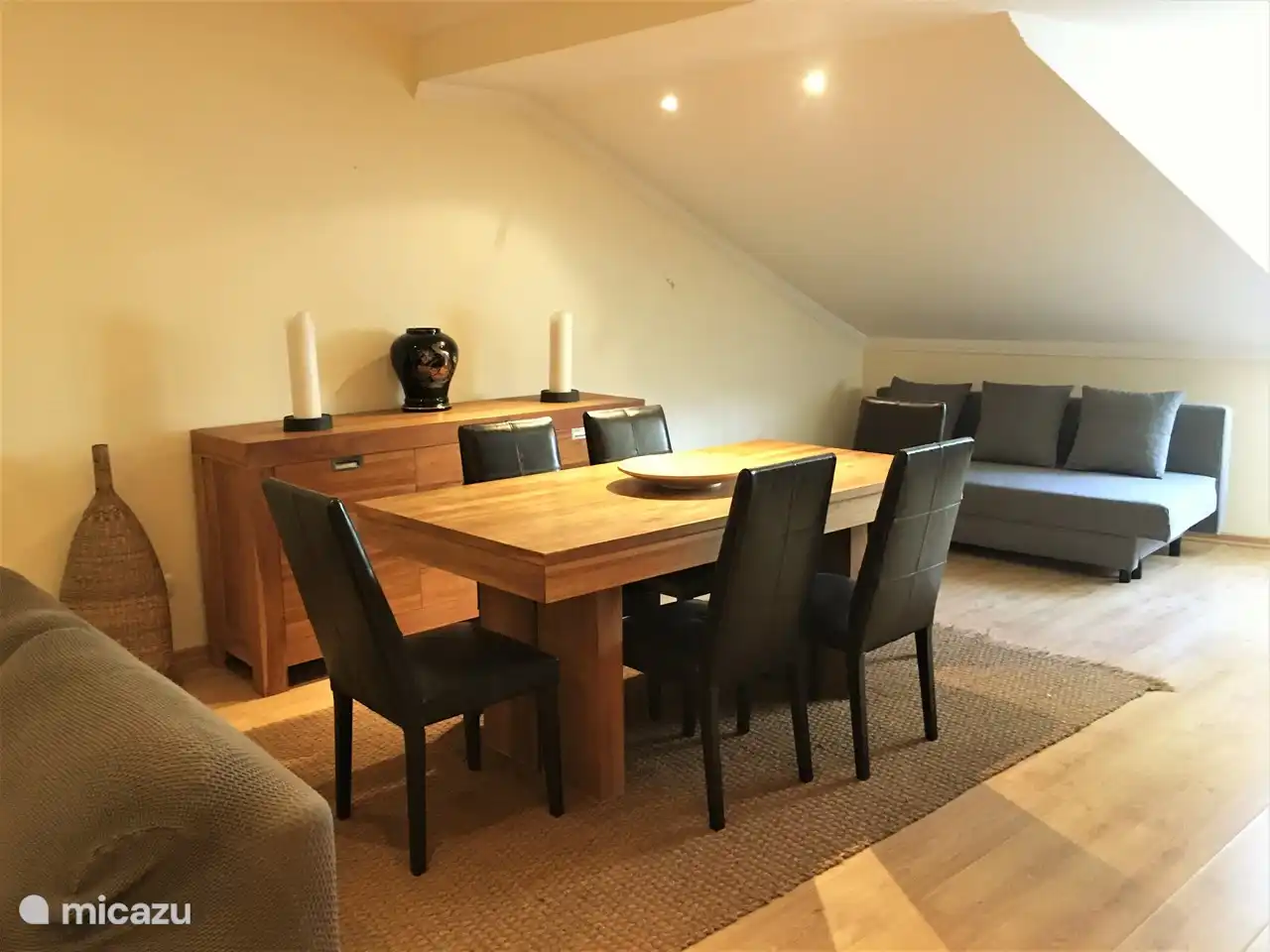 Dining area for 6 people