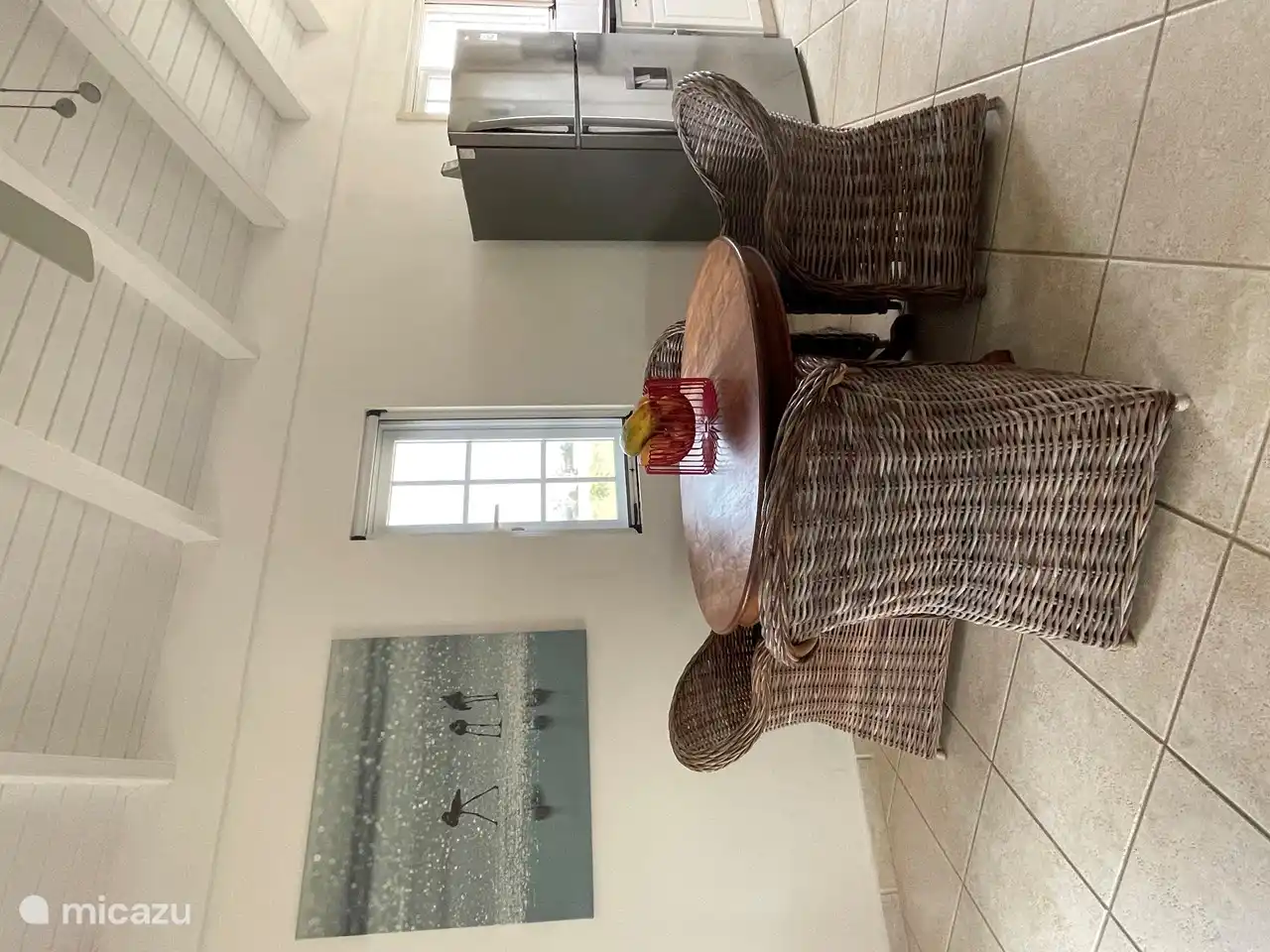 Esstisch für den Innenbereich