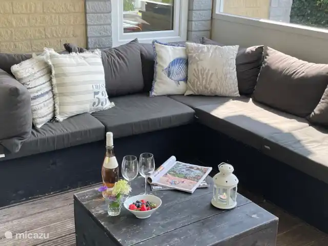 Villa spacieuse avec piscine privée chauffée | Pays-Bas, Zélande, Kamperland - villa Salon véranda avec chauffage de la terrasse