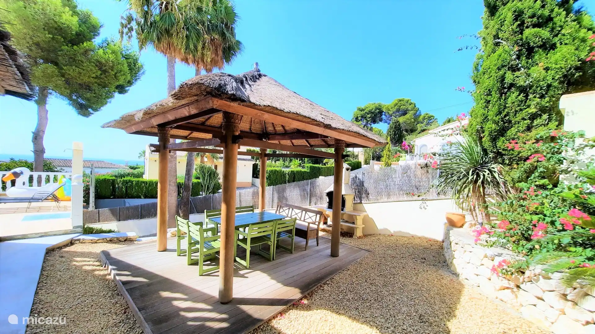 Die Pergola mit Grill