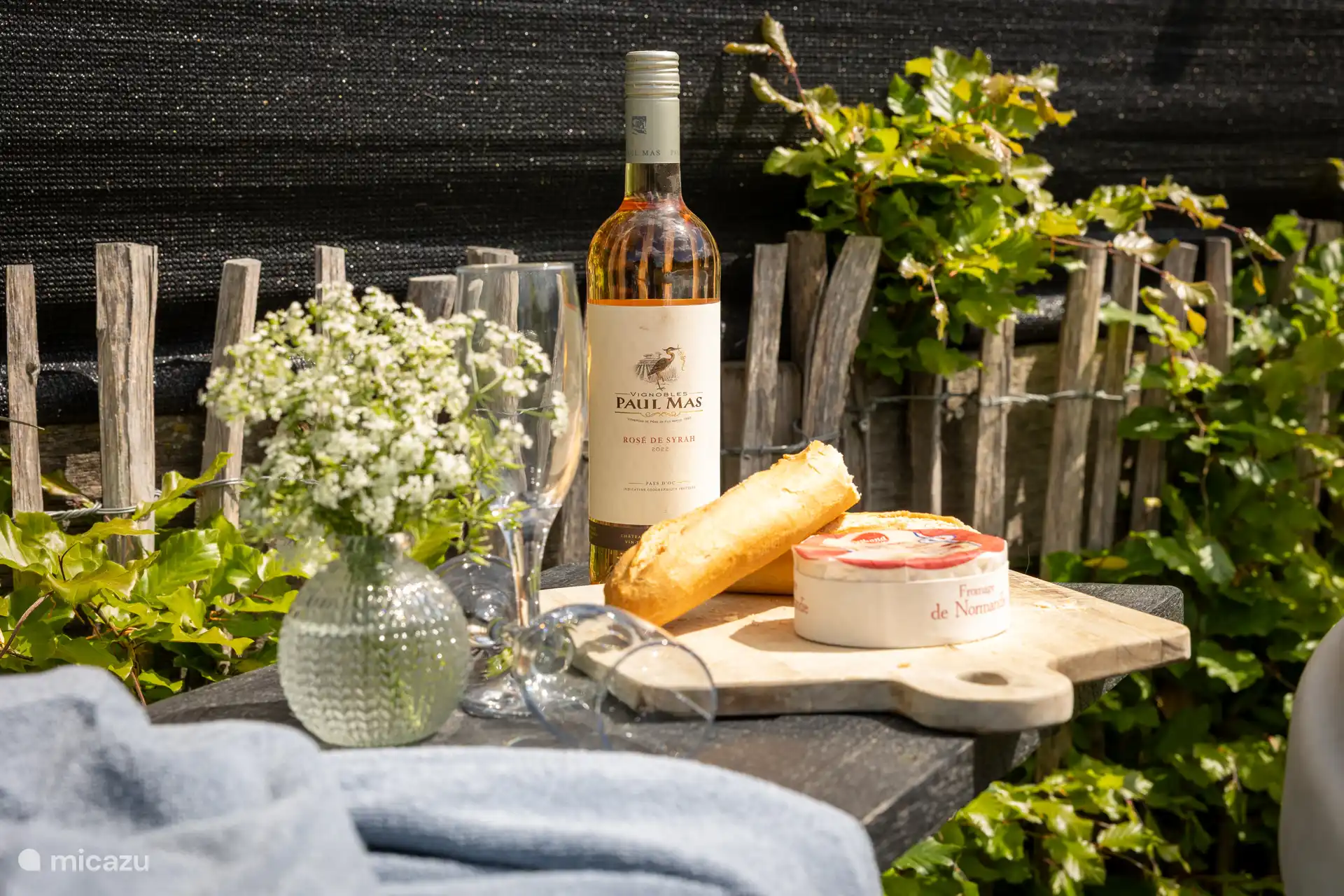 Enjoy a nice glass of wine while bubbling. 