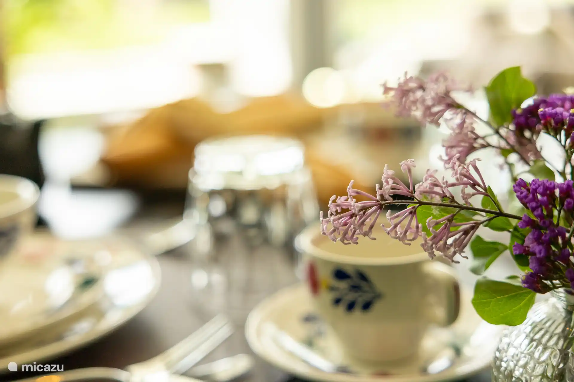 Atmospheric photo of breakfast in the morning sun