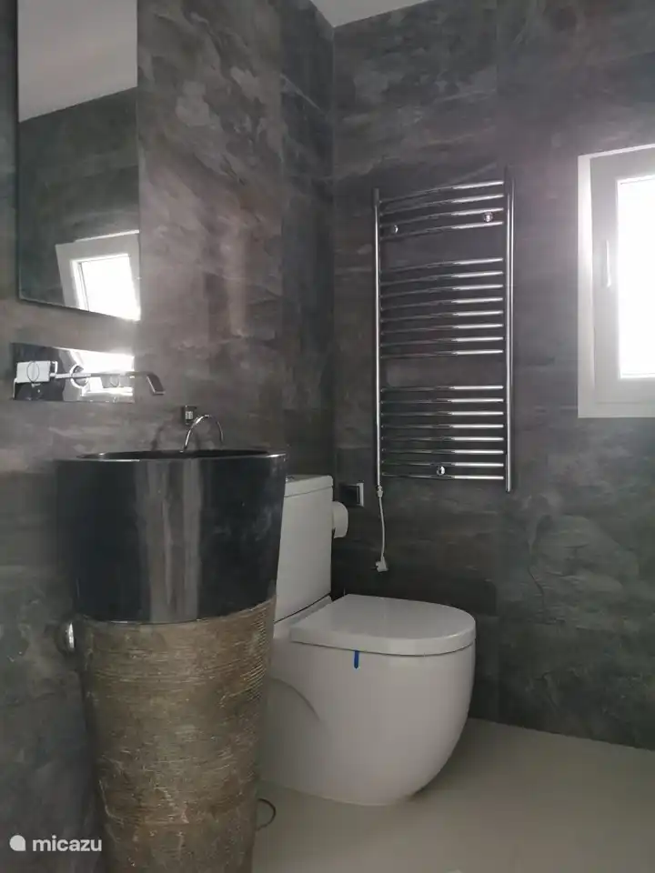 Badkamer begane grond