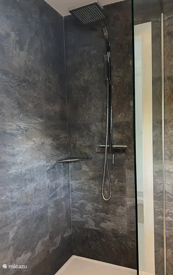 Badkamer begane grond