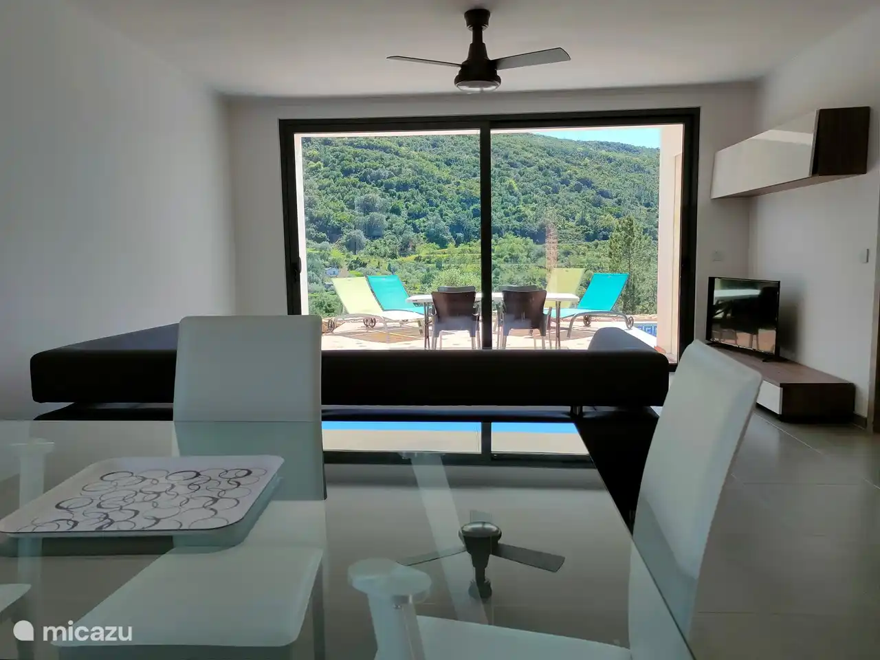 Blick aus dem Wohnzimmer