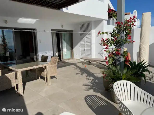 Location de Vacances Espagne, Costa del Sol, La Cala de Mijas, appartement - La Cala Hill Club appartement vue mer Le soleil et l'ombre sont tous deux disponibles.