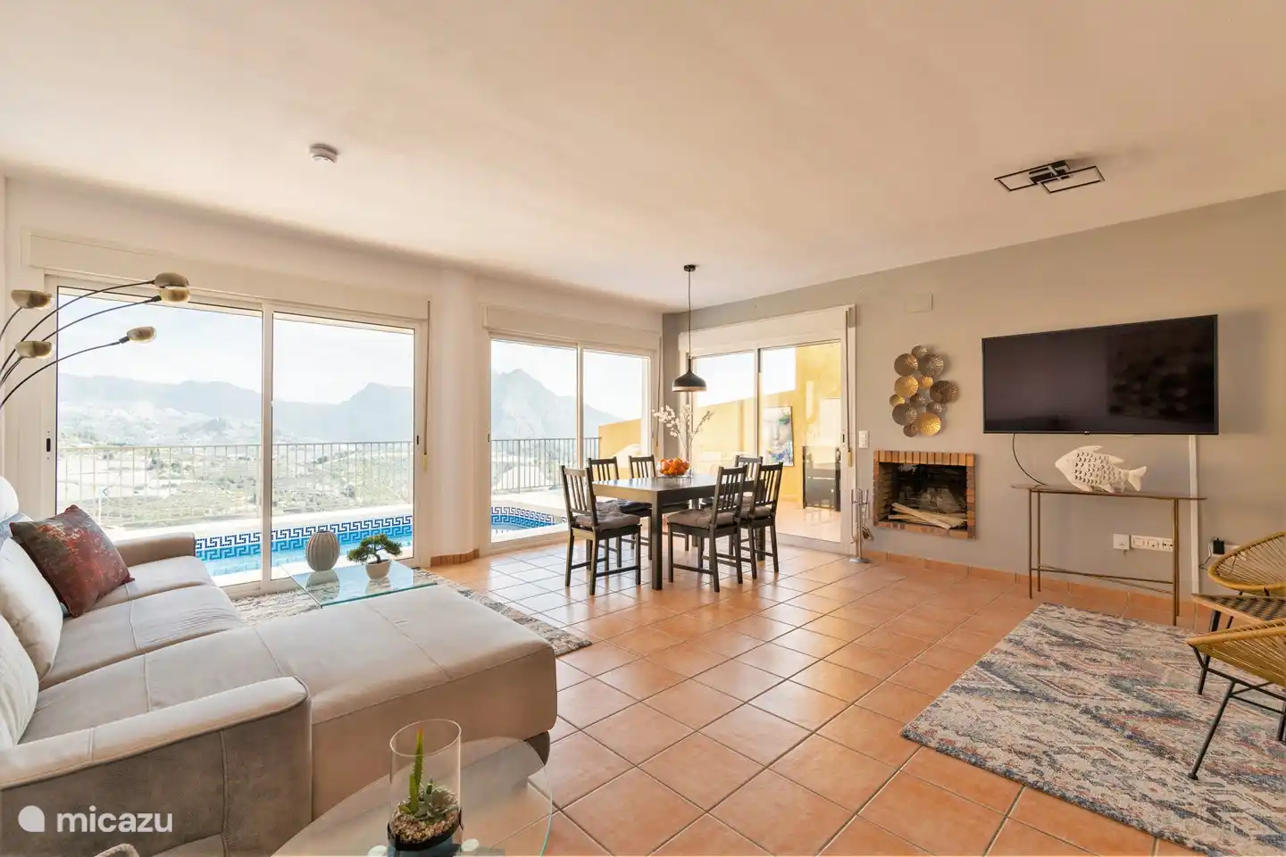 Relajarse en la sala de estar