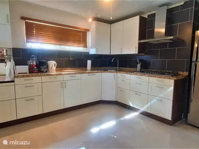 Villa de lujo con hermoso jardín en Aruba, Paradera, Paradera - villa cocina