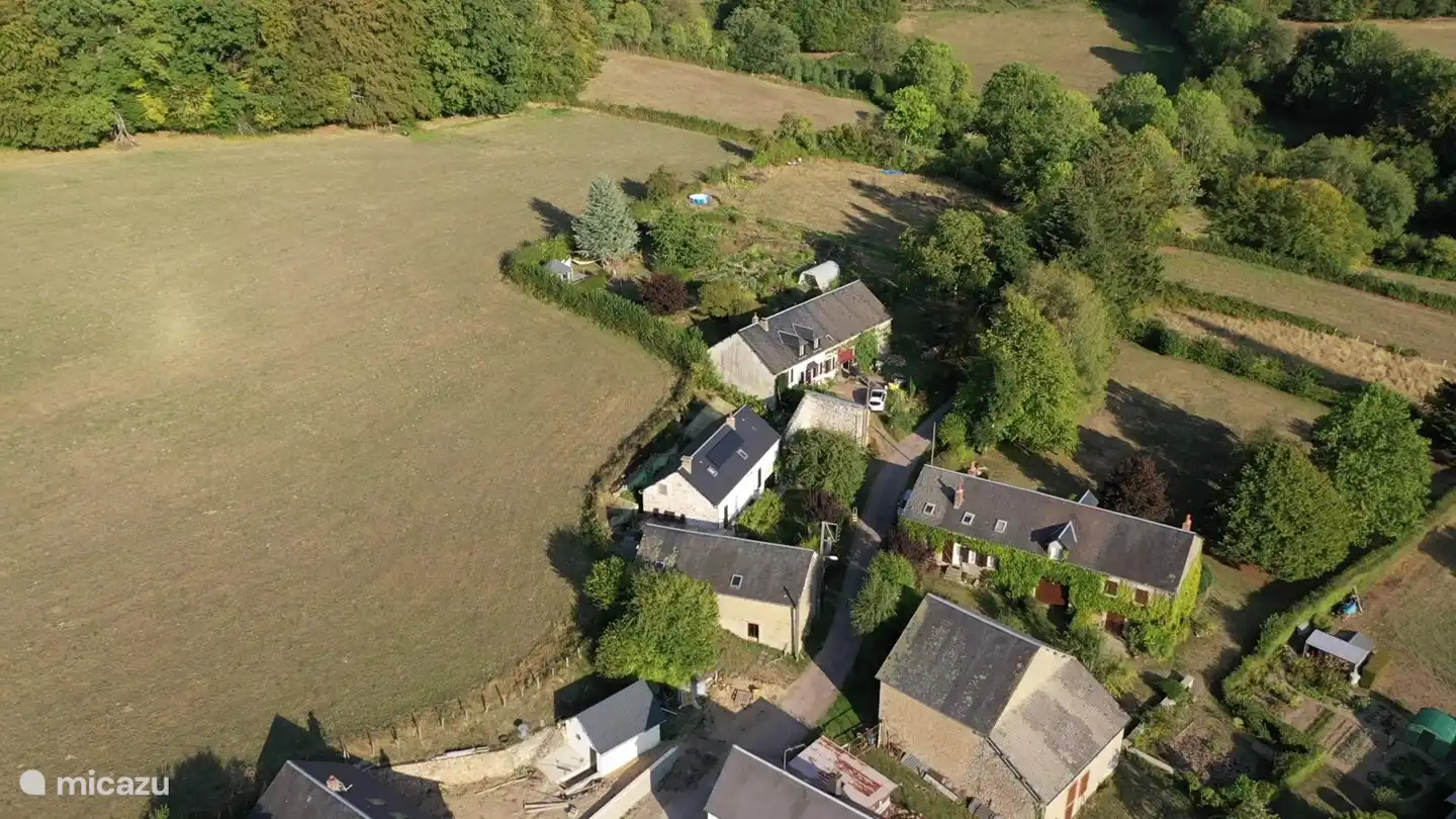Savelot is a quiet hamlet in the middle of the Morvan