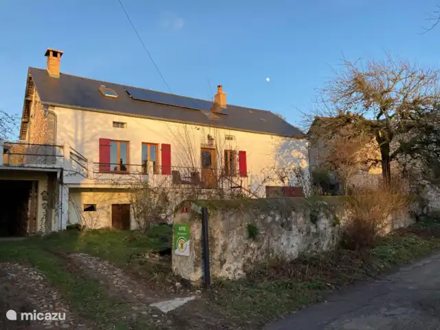 Le Chat Noir en Francia, Nièvre, Ouroux-en-Morvan - casa rural / cabaña encuentra le chat noir en Google Maps en Savelot