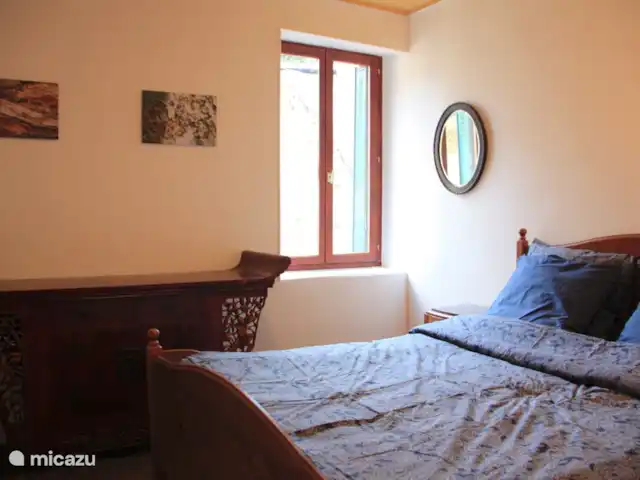 Le Chat Noir en Francia, Nièvre, Ouroux-en-Morvan - casa rural / cabaña Dormitorio doble en la planta baja