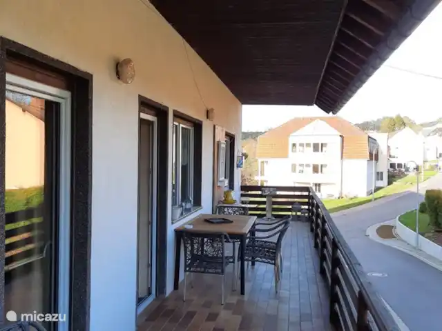 Apartamento A en Biersdorf am See en Alemania, Eifel, Biersdorf - apartamento balcón
