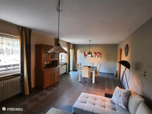 Apartamento A en Biersdorf am See en Alemania, Eifel, Biersdorf - apartamento sala de estar