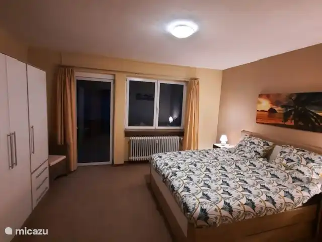 Apartamento A en Biersdorf am See en Alemania, Eifel, Biersdorf - apartamento dormitorio