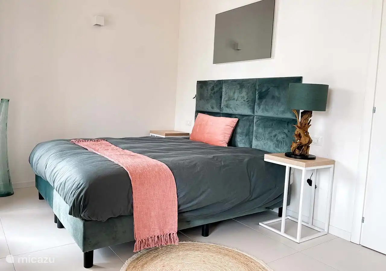 Doppelbett kann auch als 2 Einzelbetten genutzt werden.