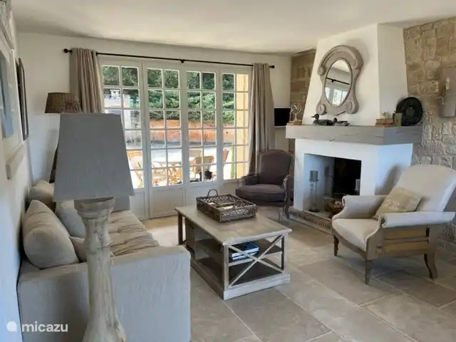 Location de Vacances France, Vaucluse, Roussillon, maison de vacances - Les Garances Le salon