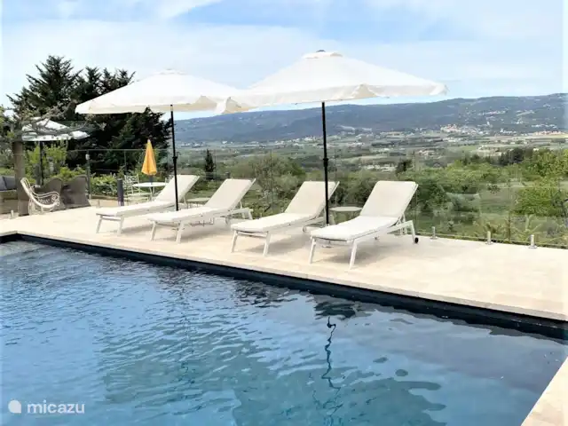 Location de Vacances France, Vaucluse, Roussillon, maison de vacances - Les Garances Piscine avec vue incroyable