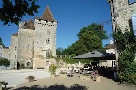 Alentours