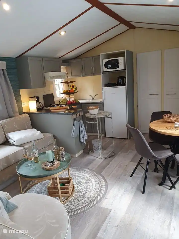 Mobilheim Chateau Le Verdoyer **** in Frankreich, Dordogne, Champs-Romain - Mobilheim