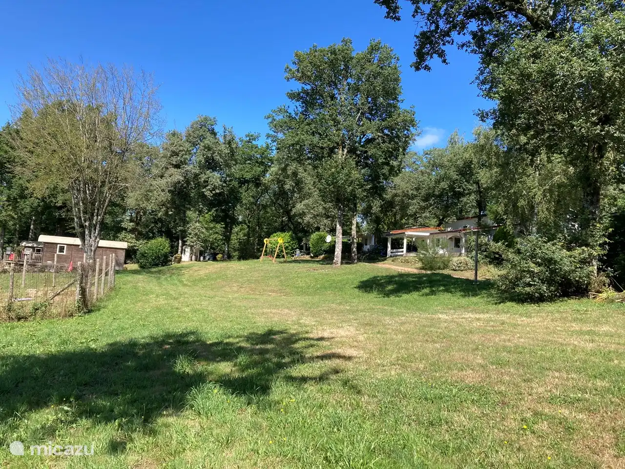 Pas de masse c'est caisse enregistreuse mais spacieuse.