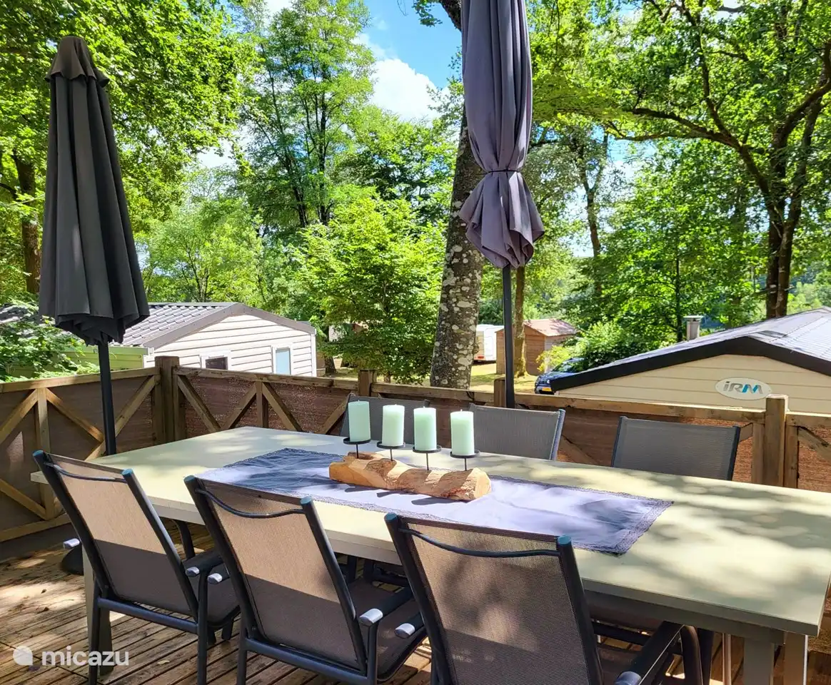 Tu entends les oiseaux gazouiller