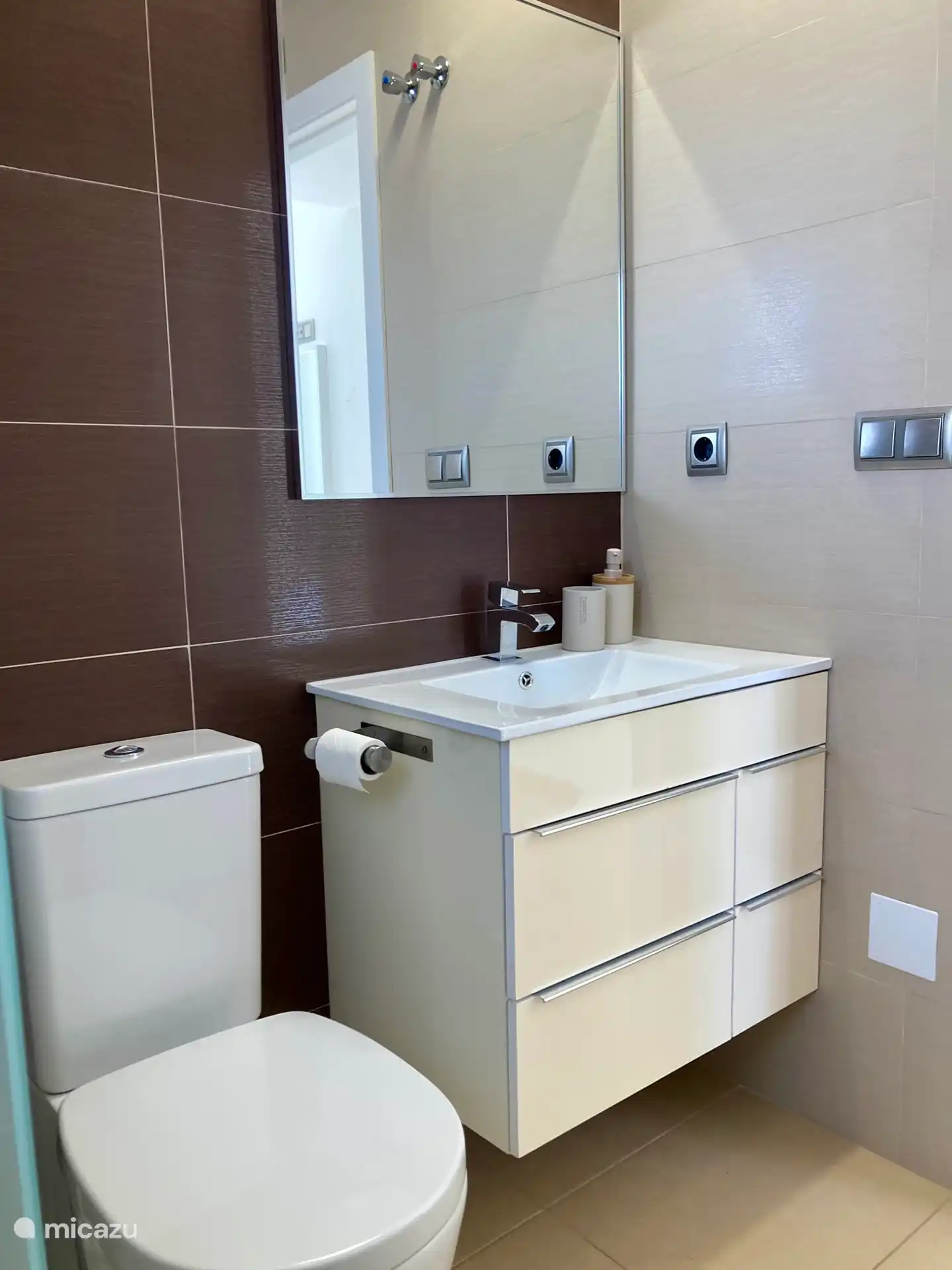 Ensuite bathroom with shower in the master bedroom