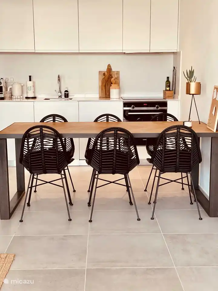 Dining room with 6 chairs available