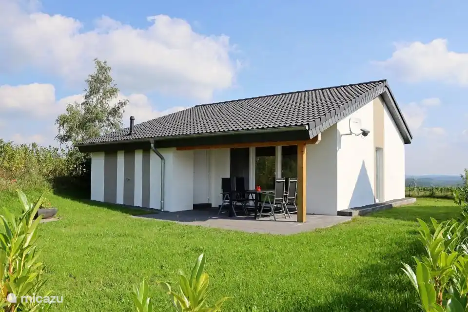 Maison de vacances pour 4 personnes dans le vert volcanique de l'Eifel.