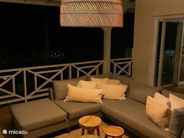 penthouse en Curazao, Banda Arriba (este), Jan Thiel – Ático Palmera Tropicana Terraza por la noche
