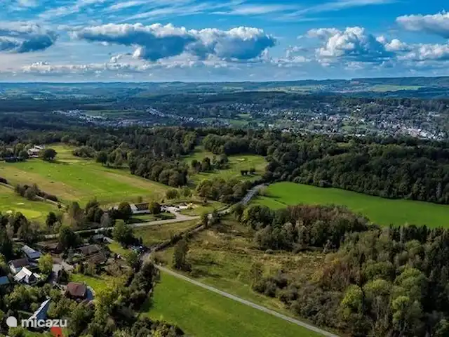 Chalé Barvaux en Bélgica, Ardenas, Barvaux-sur-Ourthe - chalet Flecha roja = casa