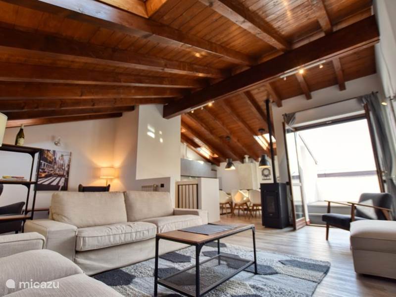Holiday home in Italy, Lake Como, San Siro Apartment Bella Camelia 6-person apartment
