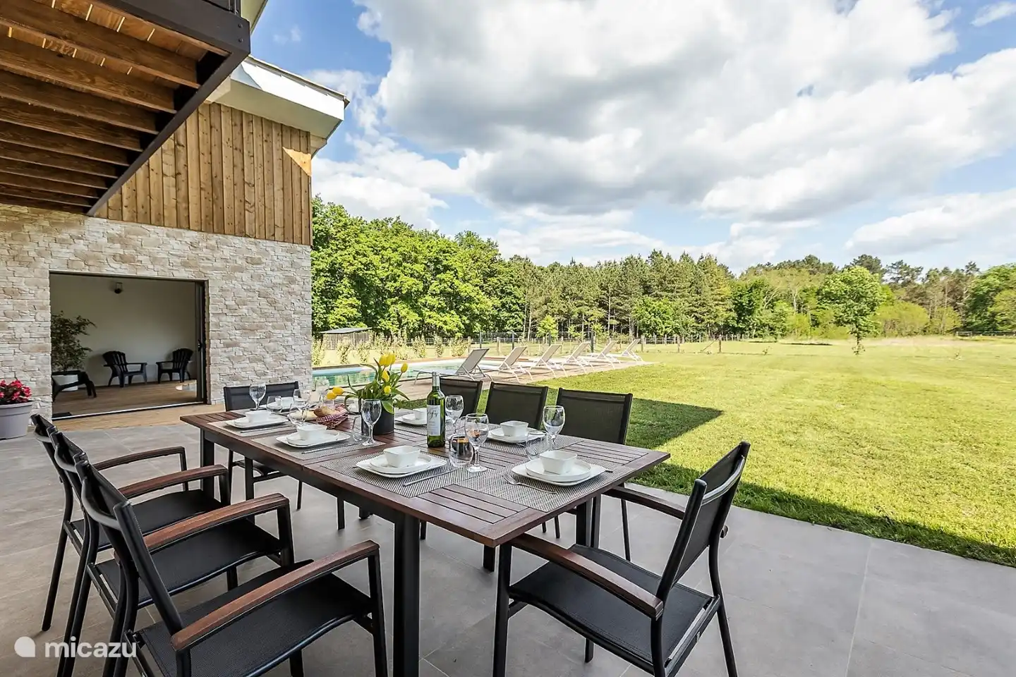 Köstliches Essen im Freien