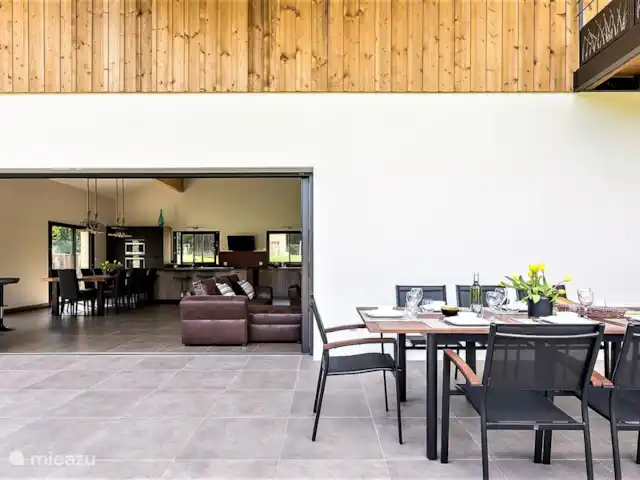 Casa de diseño ecológico Ducarinne en Francia, Lot y Garona, Argenton - villa La terraza