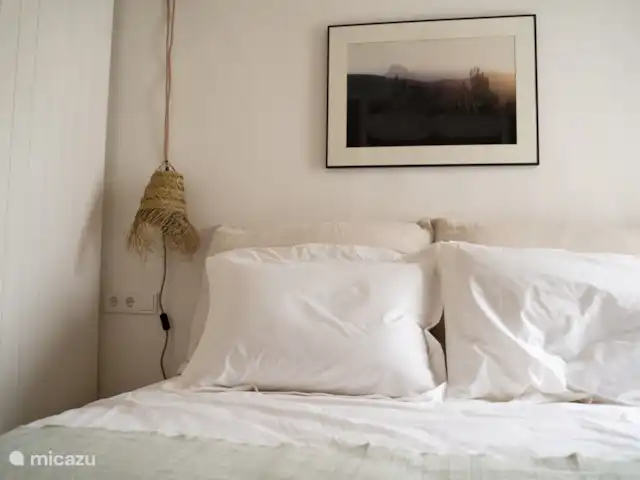 Sueño. Casa Ana María en España, Ibiza, Cala Vadella - bungaló Sala Es Vedra.
Cama queen size, aire acondicionado frio/calor