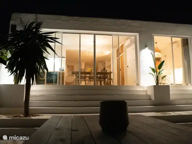 Sueño. Casa Ana María en España, Ibiza, Cala Vadella - bungaló La Casa @ noche