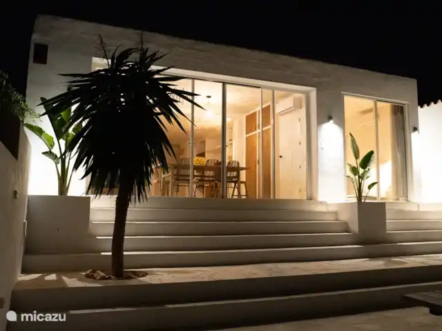 Sueño. Casa Ana María en España, Ibiza, Cala Vadella - bungaló La Casa @ noche