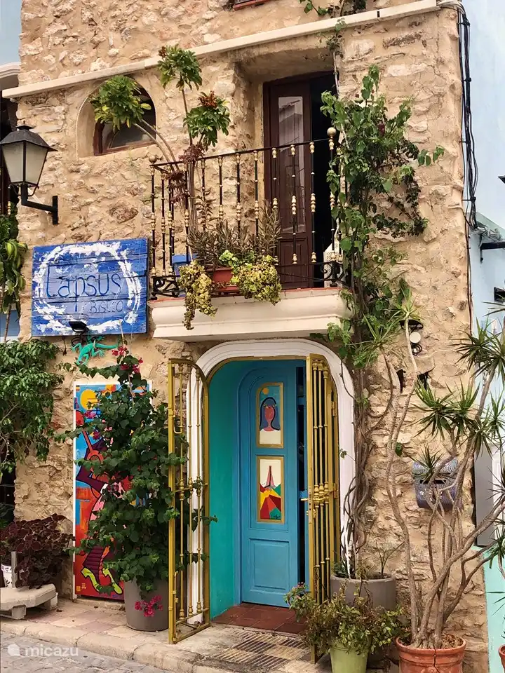 Atmospheric and colorful.